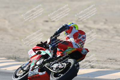 media/Dec-07-2025-CVMA (Sun) [[3e7d2de5dc]]/Race 7-Formula Lightweight Twins Shootout/